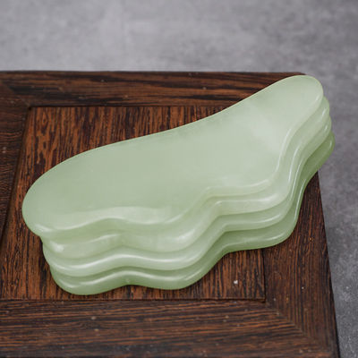 Hautverstärkung Lifting Entfernen Falten Natürliche Xiuyan Jade Gua Sha Schrauben Massagebrett Custom Logo 2024 Best Product