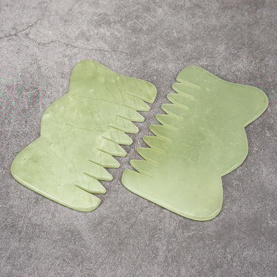 Customized Logo Availabled M Form Jade Gua Sha Stone Kopfmassager für Haargesundheitspflege und Kopfhautmassage in Schönheitssalons