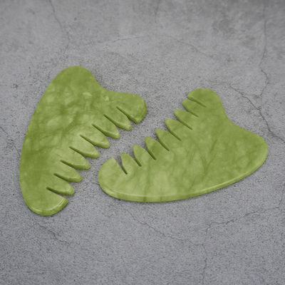 Eigenschaften Kopfmassage Ausrüstung Naturgrüner Jade Gua Sha Kopfhautmassager Lymphmassage Kamm für Haargesundheitspflege