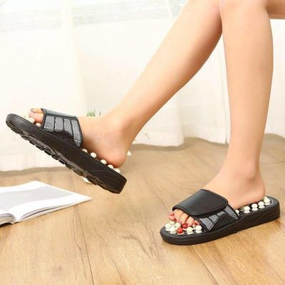 Massagegeräte kundenspezifisches Logo verfügbar Gesundheitsfürsorge Akupunktur Slipper Fußmassager Schuh mit natürlichen Kopfstein