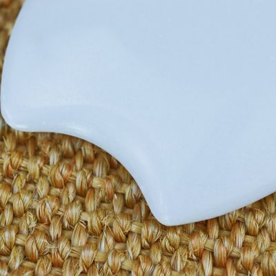 Weiße Jade Gua Sha Schraubmassage-Brett für das benutzerdefinierte Logo verfügbard Gesichts-Spa-Massager Das ultimative Gesundheitsmittel