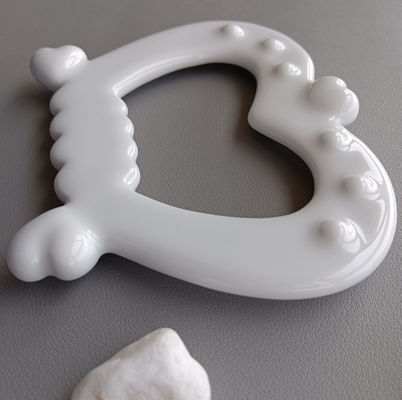 Erleben Sie die Vorteile von Customized Logo Keramik Gua Sha Stein für Muskelmassage