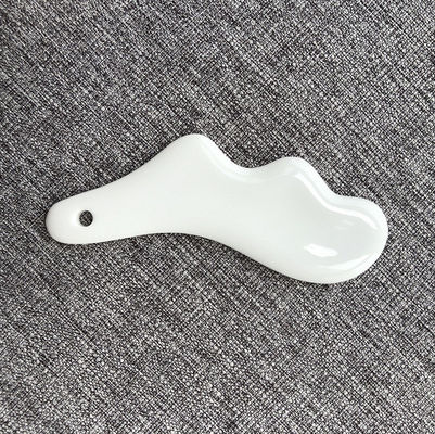 Customized Logo Availabled Wolkenform Keramik Gua Sha Stein für Gesichts-Lifting Schönheitsgeräte