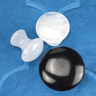 Natürlicher Quarz Gua Sha Massage Pilzform Stein für Gesichts- und Körpermassage Massagetools