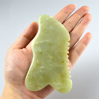 2024 Natürliche Xiuyan Jade Gua Sha Schablone für Körper- und Gesichtsmassage Grüner Massager-Werkzeug