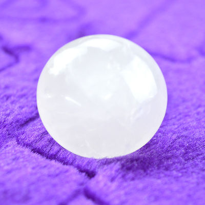 Klares Quarz Gua Sha für Gesichtsschlankung und Abbau Massage Ganzkörper Abdeckung 41*35mm Naturpilz Steinform