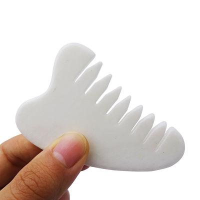 Ganzkörpermassage Bereich Natürliches Weißes Xiuyan Jade Haar Kamm Gua Sha Werkzeuge Jade Kopfhautmassager zur Linderung der Kopfhaut Spannung