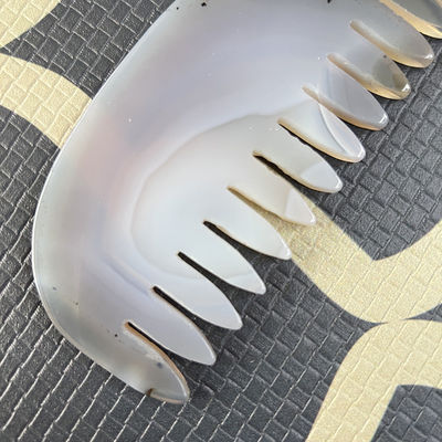 Natürliche Agate Jade Guasha Kamm Die ultimative Kopf- und Meridian-Massage-Werkzeug für Gesicht/Körper-Massage