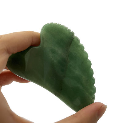 Gesichtsschrauben Hautlifting mit grünem Aventurin Gua Sha und Herz-Form Design