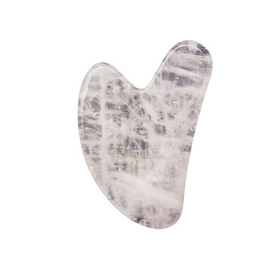 Gesichtsmassage Herzform Weißer Kristall Gua Sha Stein für SPA Akupunkturtherapie im Zentrum der traditionellen chinesischen Medizin
