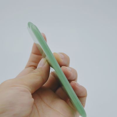 Erleben Sie die heilenden Eigenschaften der natürlichen grünen Aventurine Jade Gua Sha Scraping Massage für Body Massager
