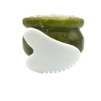 Gesundheitsfürsorge Therapie Werkzeug Körper Guasha Massager mit Herzform Natürlicher weißer Jade