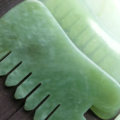 Handheld Abarke Natürlicher Jade Stein Gua Sha Gesichtsmassage Haar Kamm mit sechs Zähnen Kopfmassager
