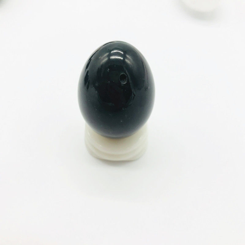 Natürliches dunkelgrünes, zertifiziertes, mittleres, gebohrtes Nephrit, Jade Yoni Eier 40*30 mm zum Nutzen