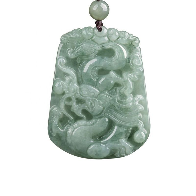 Einzigartiges Design Anhänger Halskette mit chinesischen traditionellen handgefertigten Jade Flying Lucky Dragon Jadeite