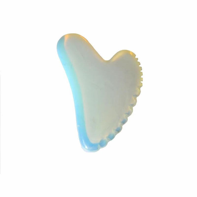 Opalit-Herz-Form-Gua Sha-Massagebrett für Ganzkörper-Gesundheitspflege und Entspannung